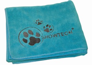 Show Tech+ Microfibre Towel - ręcznik z mikrofibry z haftem, 56 x 90 cm