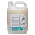 Botaniqa by Aga Pluta - Show Line Soothing & Shiny Coat Shampoo - szampon łagodzący podrażnienia, nabłyszczający, 4l